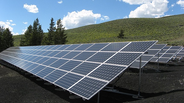 太陽光発電投資とは